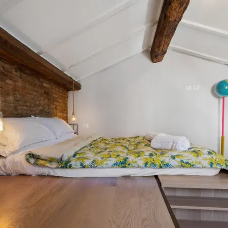 Appartement Deliziosa E Romantica Mansarda In Veronetta