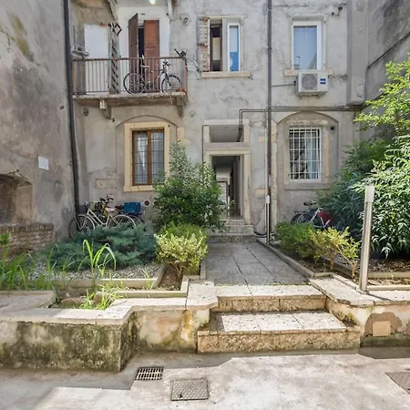 Deliziosa E Romantica Mansarda In Veronetta